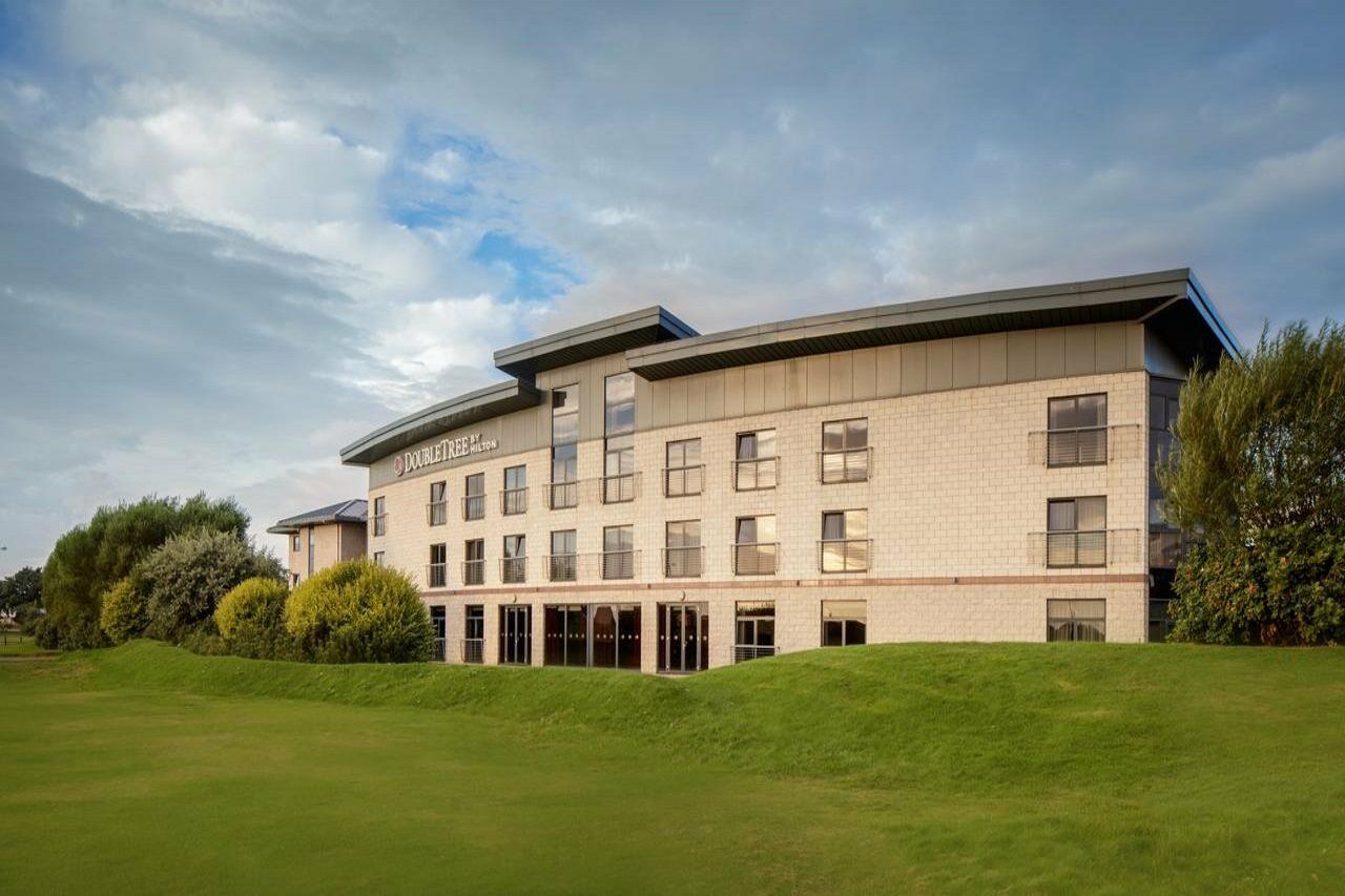 Doubletree By Hilton Aberdeen City Centre Exterior photo